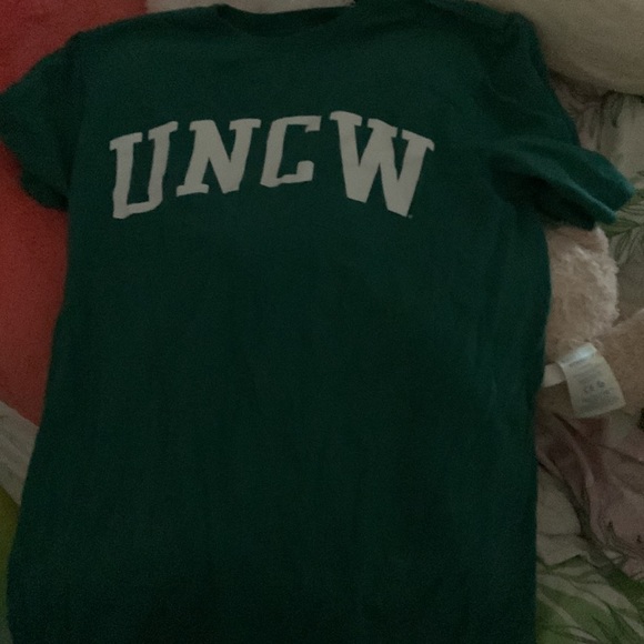 uncw tshirt - Picture 2 of 4